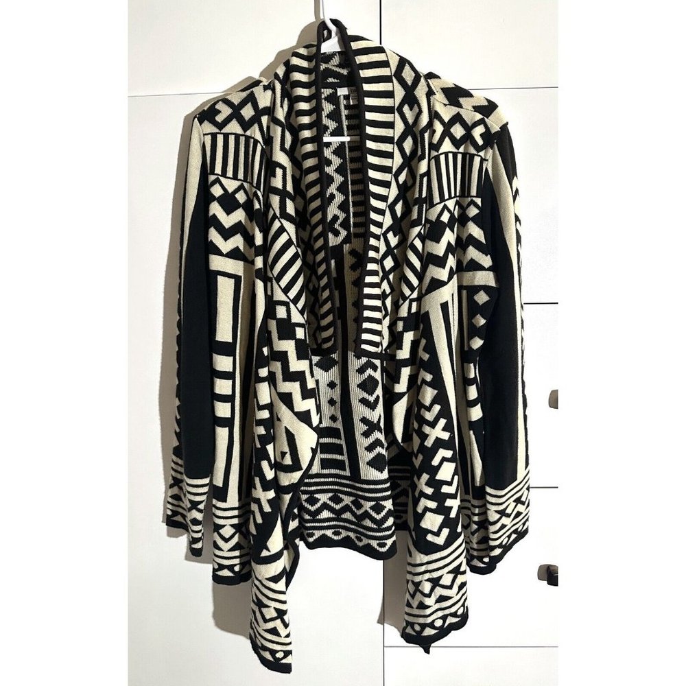 Luxury Geometric Pleated Cardigan